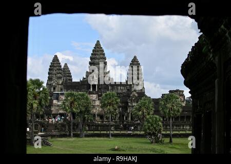 Angkor Wat templi visto da una prospettiva diversa Foto Stock