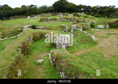 Carn Euny. Età del ferro antico villaggio nel sud-ovest dell'Inghilterra. È stato abitato sin dall'età del Ferro fino alla fine dell'occupazione romana della Gran Bretagna Foto Stock