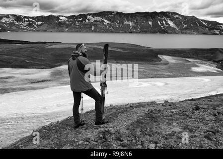 Uomo con sci telemark Foto Stock