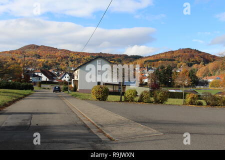 Paesaggio tedesco tra cui case. Foto Stock