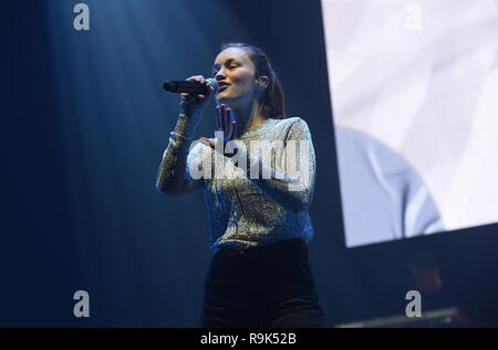 Artisti live al Radio City Hits Live 2018 all'Echo Arena di Liverpool con: Sigrid dove: Liverpool, Regno Unito quando: 23 Nov 2018 Credit: Graham Finney/WENN Foto Stock