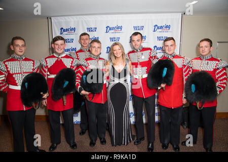 Tappeti rossi arrivi come ospiti di prendere parte nella carità spettacolo di danza, balli con British veterani militari in aiuto di Soldiering su e torna in pista con: Gillian Taylforth dove: Londra, Regno Unito quando: 24 Nov 2018 Credit: Phil Lewis/WENN.com Foto Stock