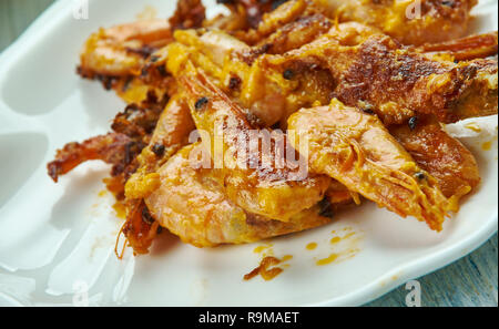 Ukoy na Togue, filippino frittelle di gamberetti, cucina Filippina, tradizionali piatti assortiti, vista dall'alto. Foto Stock