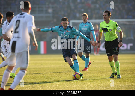 Foto di Mauro Locatelli/LaPresse 26 Dicembre 2018 Bergamo, Italia sport calcio Atalanta vs Jueventus - Campionato di calcio di Serie A TIM 2018/2019 - Stadio Atleti Azzurri d'Italia. Nella foto:Ilicic Foto Mauro Locatelli/LaPresse 26 dicembre 2018 Bergamo, Italia sport soccer Atalanta vs Juventus - Italian Football Championship League A TIM 2018/2019 - Atleti Azzurri d'Italia Stadium. Nel pic: Ilicic Foto Stock