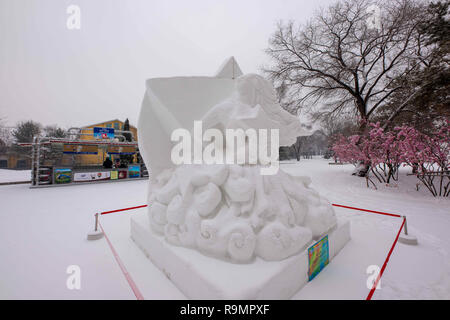 Harbi, Harbi, Cina. Il 26 dicembre, 2018. Harbin, CINA-la XXXI International Snow Sculpture Art Expo è tenuto presso il Sun Island a Harbin, nordest ChinaÃ¢â'¬â"¢s Provincia di Heilongjiang. Credito: SIPA Asia/ZUMA filo/Alamy Live News Foto Stock