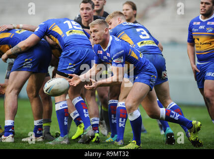 Leeds, Regno Unito. Il 26 dicembre, 2018. Headingley Stadium di smeraldo, Leeds, Inghilterra; Rugby League Wetherby Whaler Sfida, Leeds Rhinos vs Wakefield Trinità; Brad Dwyer di Leeds rinoceronti. Credito: Dean Williams/Alamy Live News Foto Stock