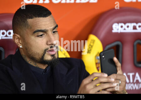 Roma, Italia. Il 26 dicembre, 2018. Kevin-Prince Boateng di Sassuolo durante la Serie A match tra Roma e Sassuolo allo Stadio Olimpico di Roma, Italia il 26 dicembre 2018. Foto di Giuseppe mafia. Credit: UK Sports Pics Ltd/Alamy Live News Foto Stock