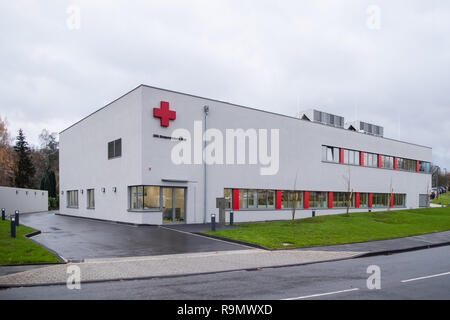 Hagen, Germania. 03 Dic, 2018. La costruzione della DRK la donazione di sangue ad ovest di servizio. Come la più grande banca del sangue in Europa, la creazione della DRK-ovest in Hagen è nuovo per l'inizio e serve molte cliniche e migliaia di pazienti in diversi stati federali. Credito: Marcel Kusch/dpa/Alamy Live News Foto Stock