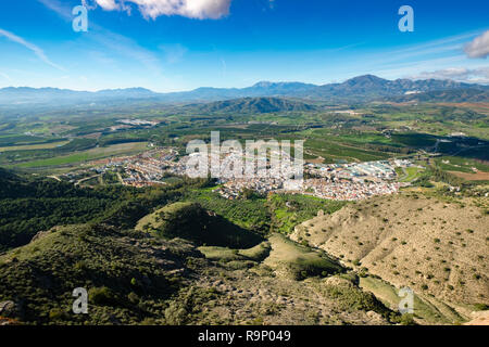 Vista panoramica, città di Antequera. La valle del Guadalhorce. Provincia di Malaga Costal del Sol. Andalusia, Spagna meridionale. Europa Foto Stock