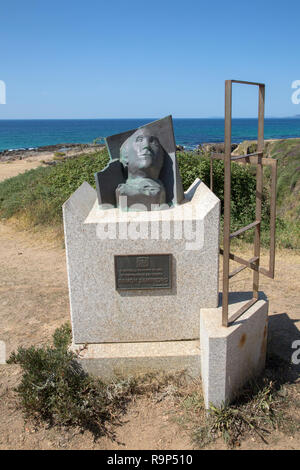 Ramon Sampedro statua, Spiaggia di Furnas; Xuno; Galizia; Spagna Foto Stock