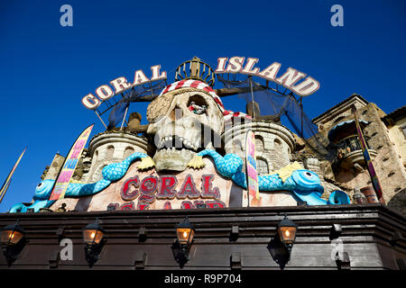 Blackpool Lancashire, lungomare lungomare località balneare sul Mare d'Irlanda costa dell'Inghilterra, Coral Island divertimenti Foto Stock