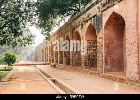 La Tomba di Humayun antiche rovine di Delhi, India Foto Stock