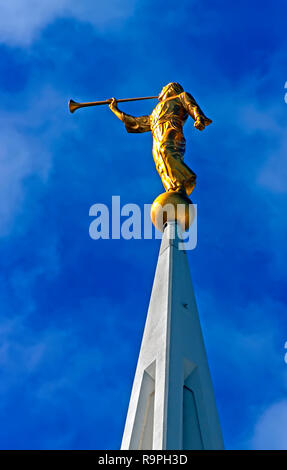 Statua dell'angelo Moroni, il San Diego tempio mormone,California. Foto Stock