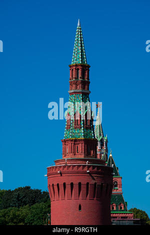 Cremlino di Mosca (Torre Moskovskiy Kreml). Mosca, Russia Foto Stock