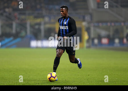 Milano, Italia. Il 26 dicembre, 2018. Keita Lama di FC Internazionale in azione durante la Serie A match tra FC Internazionale e SSC Napoli. Credito: Marco Canoniero/Alamy Live News Foto Stock