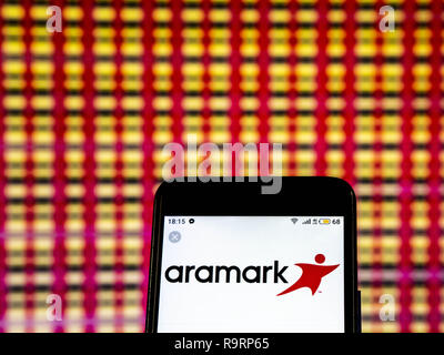 Kiev, Ucraina. Xix Dec, 2018. La Aramark Corporation logo che si vede visualizzato su un telefono intelligente. Credito: Igor Golovniov SOPA/images/ZUMA filo/Alamy Live News Foto Stock