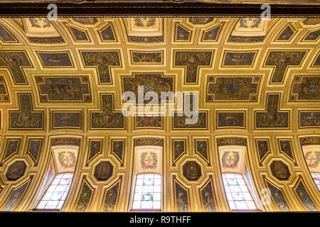 Rennes, Francia. Il soffitto della cattedrale di Saint-Pierre, una cattedrale cattolica romana in Bretagna (Bretagne) Foto Stock