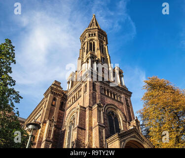 Berlin Zionskirche chiesa protestante esterno e steeple, Sion chiesa costruita in stile Neo-Romantic con mattoni di terracotta in Mitte,Berlin Foto Stock