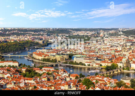 Praga ponti sul fiume Vltava, Mala Strana e della Città Vecchia di view Foto Stock
