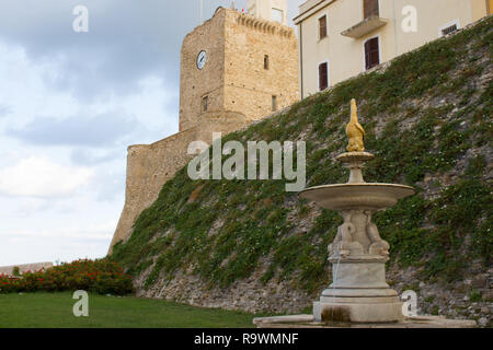 Vista del castello svevo di Termoli (Italia) Foto Stock