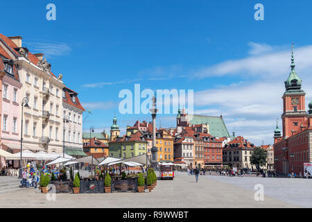 Piazza Castello (plac Zamkowy) nella Città Vecchia (Stare Miasto), Varsavia, Polonia Foto Stock