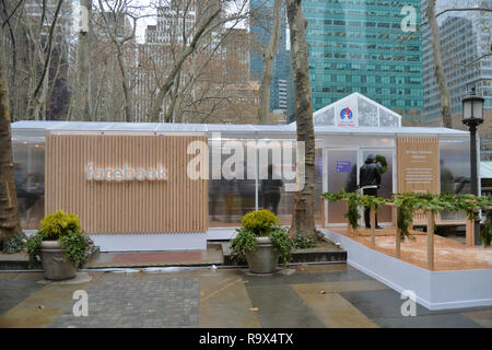 Facebook è un giorno di privacy pop-up shop si trova all'interno di Bryant Park sul dicembre 13, 2018 a New York. Foto Stock