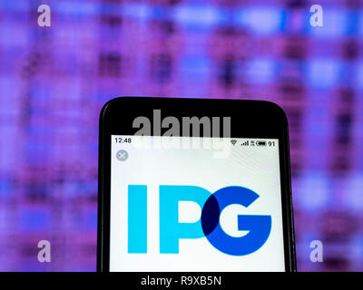 Interpublic gruppo di società società di pubblicità visto il logo visualizzato sul telefono intelligente Foto Stock