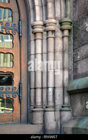 San Paolo cattedrale vescovile, Dettagli architettonici del portale principale, Church Street, centro di Buffalo, NY Foto Stock