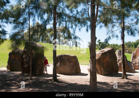 Grandi massi a ArtPlay plaground in Birrarung Marr, un inner-city park tra il CBD e il fiume Yarra, Melbourne, Australia. Foto Stock