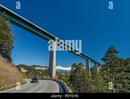 Europa ponte sulla A13 autostrada del Brennero, nei pressi di Innsbruck, in Tirolo, Austria Foto Stock