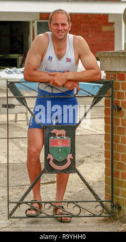 Leander Club, Henley on Thames GRAN BRETAGNA, Steve REDGRAVE, pende su il Club di riverside gate. Foto di Peter Spurrier/Intersport immagini, Foto Stock