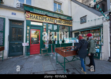 Shakespeare e co bookshop parigi Foto Stock