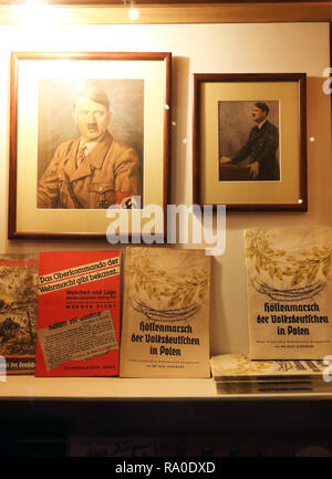 Oskar Schindler's Fabbrica e Museo, raccontando la triste storia ebraica di esperienze di guerra sotto l'occupazione nazista in WW11, a Cracovia, Polonia Foto Stock