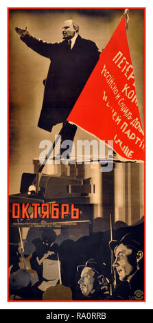 " Ottobre " FILM sovietico rivoluzione russa LENIN Vintage 1927 film cinema poster per il filmato muto dramma " Ottobre " / "Oktyabr' da parte sovietica pionieristico regista Sergei Eisenstein e Grigori Aleksandrov circa il 1917 Russo Rivoluzione di Ottobre, basato su un libro di John Reed e interpretato da Vladimir Popov, Vassili Nikandrov, Boris Livanov Layaschenko e. Poster dal famoso artista sovietica e graphic designer Yakov Ruklevsky (1884-1965) Foto Stock