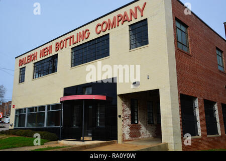 Ex Nehi soda impianto di imbottigliamento vicino a Downtown Raleigh NC. Foto Stock