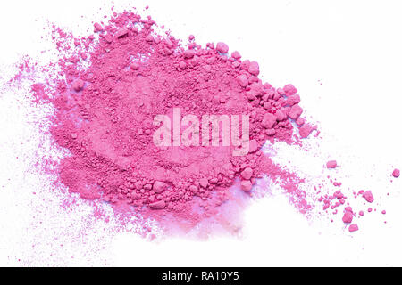 Colore rosa sfondo della polvere di gesso. Colore rosa di particelle di polvere opener su sfondo bianco. Foto Stock