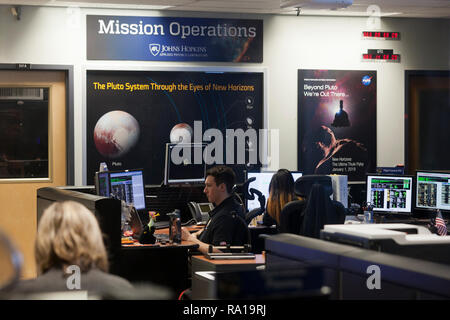 Laurel, Maryland, USA, 29 dicembre, 2018: la Johns Hopkins University Applied Physics Laboratory (APL) Missione Operations Center e Scienza Centro operazioni per preparare il suo spazio interplanetario sonda nuovi orizzonti volo di un Kuiper Belt object ultima Thule. Nuovi Orizzonti è programmato per arrivare a ultima Thule su 05:33 UTC, 1st, Gennaio 2019. Credito: B Christopher/Alamy Live News Foto Stock