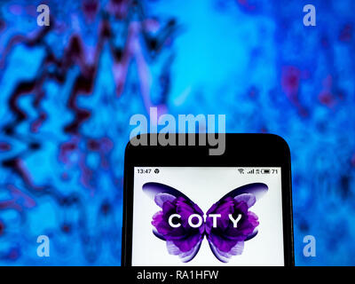 Kiev, Ucraina. 29 Dic, 2018. Coty logo azienda vede visualizzato su un telefono intelligente. Credito: Igor Golovniov SOPA/images/ZUMA filo/Alamy Live News Foto Stock