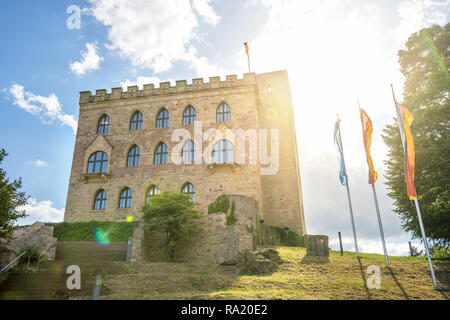 Hambach Castle, vino tedesco Street, Germania Foto Stock