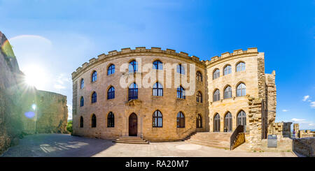 Hambach Castle, vino tedesco Street, Germania Foto Stock