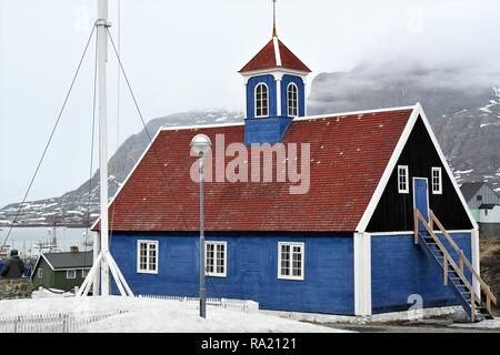 Il blue Bethel chiesa in Sisimiut risale al 1775. È la seconda città più grande in Groenlandia, situato lungo la costa occidentale. Foto Stock