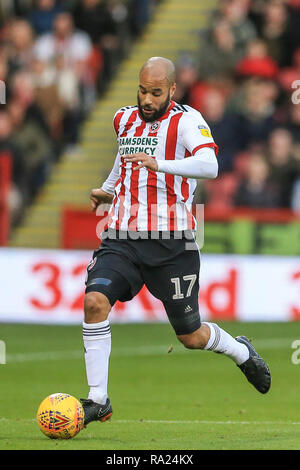 Il 29 dicembre 2018, Bramall Lane, Sheffield, Inghilterra; Sky scommessa campionato, Sheffield United vs Blackburn ; David McGoldrick (17) di Sheffield regno con la sfera Credito: Mark Cosgrove/News immagini English Football League immagini sono soggette a licenza DataCo Foto Stock