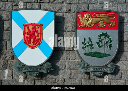 Stemmi per le province canadesi di Nova Scotia e di Prince Edward Island. Foto Stock