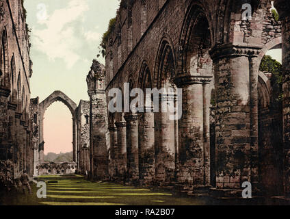 Fountains Abbey. La navata guardando ad Est, circa 1900 Foto Stock