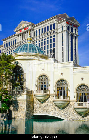 Caesars Palace casinò e hotel con la bellissima dettagli architettonici del Forum Shops mall complesso in Las Vegas, nanovolt Foto Stock