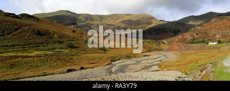 Le miniere di rame sopra la valle Coniston Town, Parco Nazionale del Distretto dei Laghi, Cumbria, England, Regno Unito Foto Stock