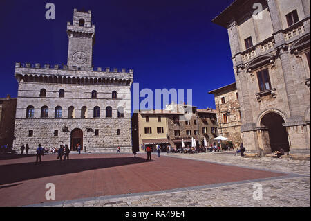 Il Palazzo Comunale in Piazza Grande,Montepulciano,Italia Foto Stock