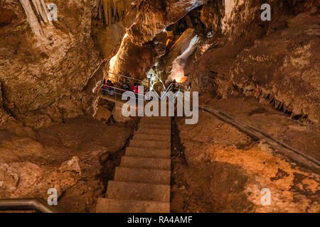 Caverne di Jenolan - La grotta di Fiume Foto Stock