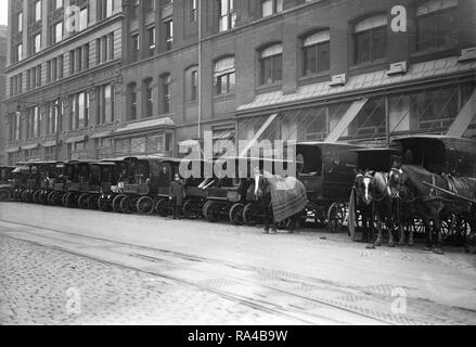 Woodward & Lothrop Department Store (Woodies) camion, Washington D.C. ca. 1912 Foto Stock