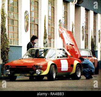 Una Fiat Abarth X1/9 Prototipo, Fiat X1/9's racing prototipo, in setup sulla Fiat Abarth competizioni centro in corso Marche, Torino (Italia), 1974 Foto Stock